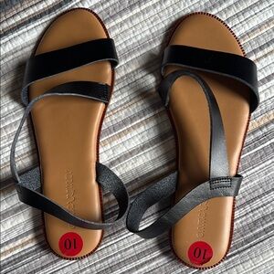 Cynthia Rowley Black and Tan Flat Sandals